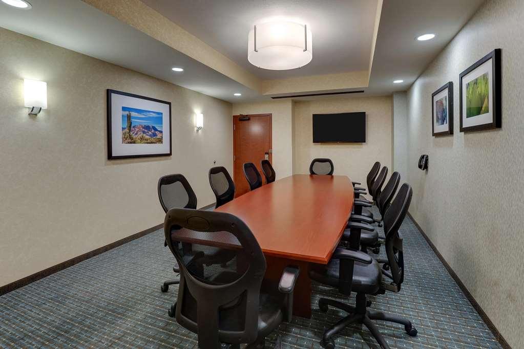 Drury Inn & Suites Phoenix Chandler Fashion Center Room photo