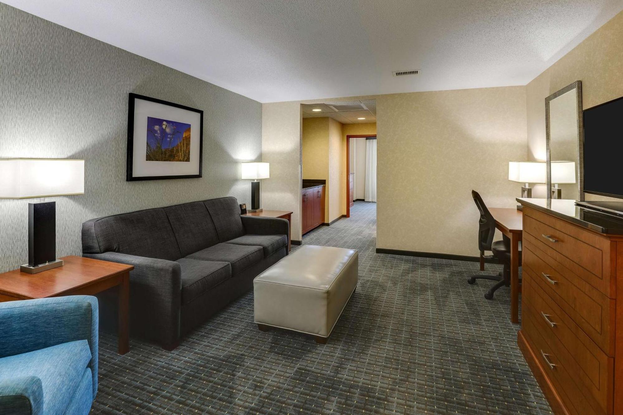Drury Inn & Suites Phoenix Chandler Fashion Center Exterior photo